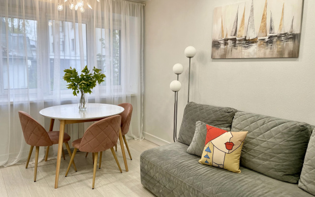 Квартира Уютная двухкомнатная