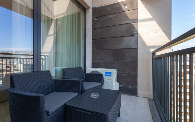 Cavalli on Koghbatsi Street 16-175A Flat