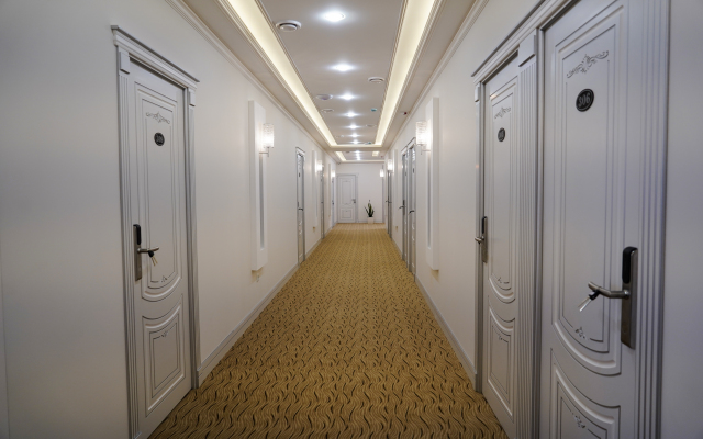 Igit Plaza Hotel