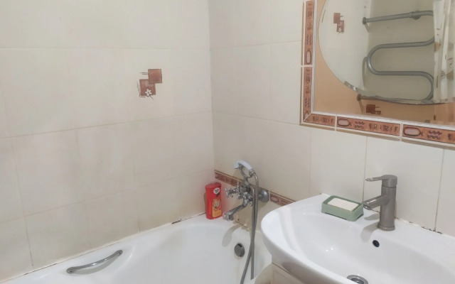 Квартира трехкомнатная возле западного рынка