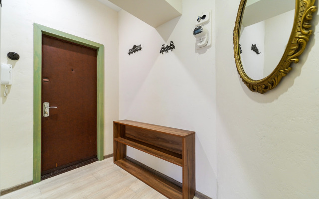 Двухкомнатная Квартира на Интернациональной 13