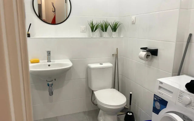 Krasivaya Yevrodvushka S Balkonom Flat