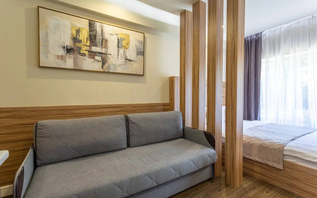4.16 Studio Chaikovskogo Apartments