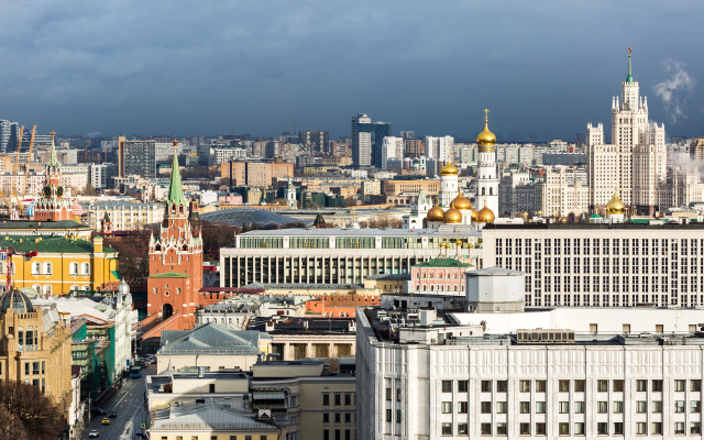 Great view on Kremlin 2 rooms apartment 23 floor