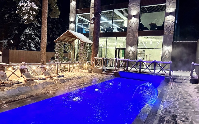 Tash Maral Hotel