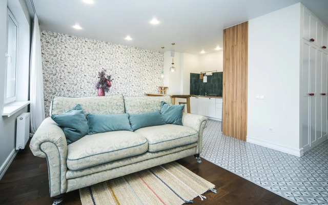 V tsentre u metro Kavalskaya Sloboda Flat