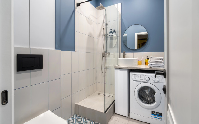 Квартира на Робеспьера 37