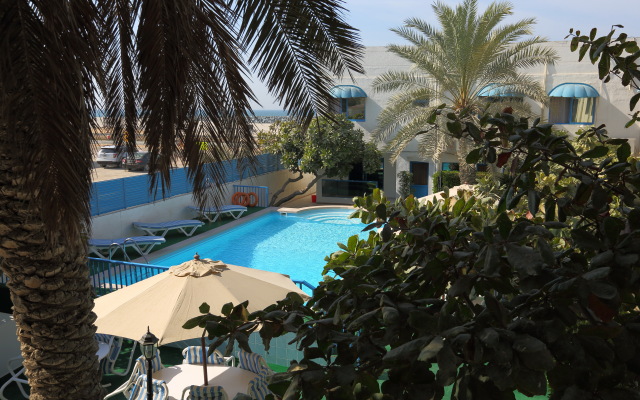 Al Corniche hotel Villa Alisa Mini-Hotel