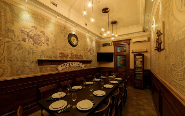 Zarya Hotel