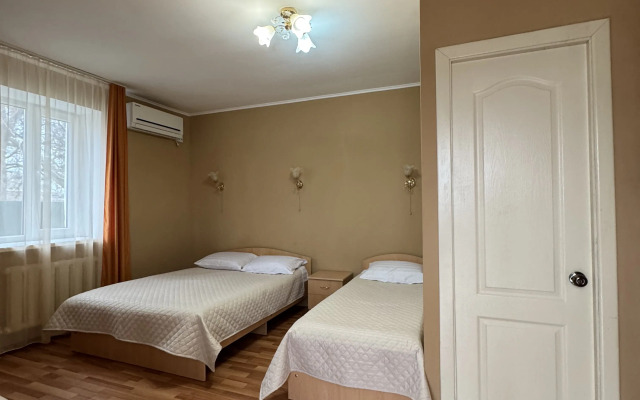 Na Kollektivnoj Guest House