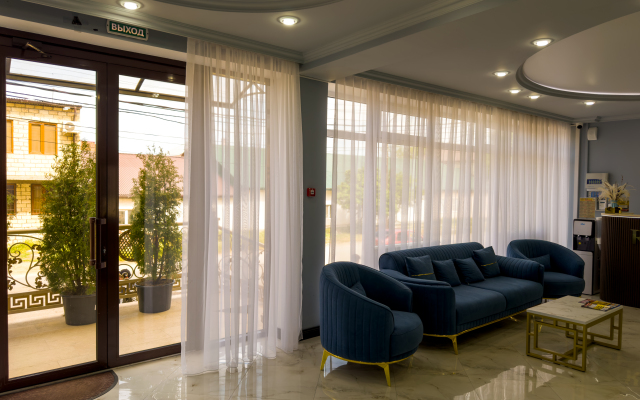 Feniks Hotel