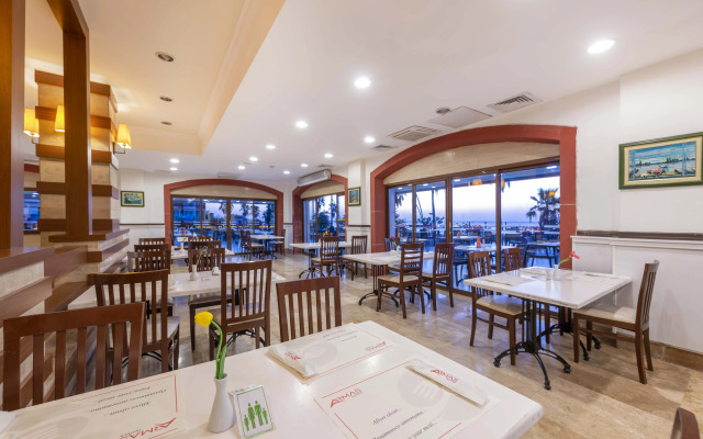 Armas Labada Hotel