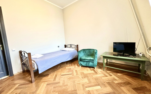 Жилое помещение бюджетное на Рубинштейна 4