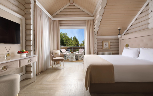 Amk Montis Hotel