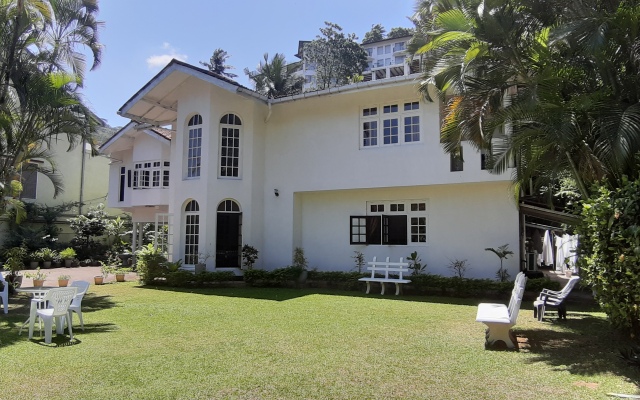 Гостевой Дом Kandy Green View Bungalow