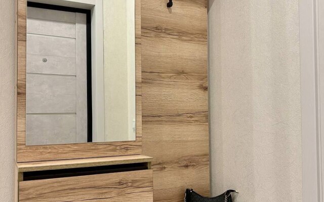Studiya dlya chetverykh Flat