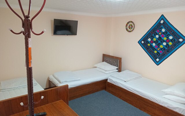 Raxmatjon Guest House