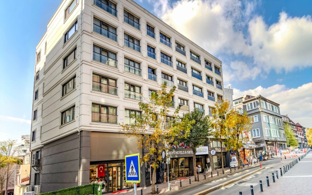 Отель Roys Hotel & Suites