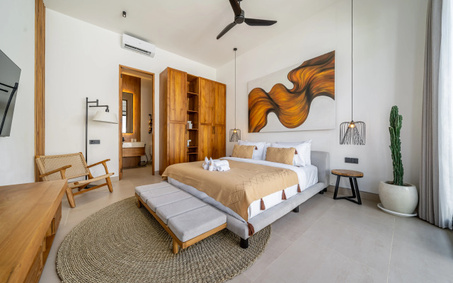 Novaya, Vid na Tropiki, Ogromny Basseyn, Jungle Ubud Villa
