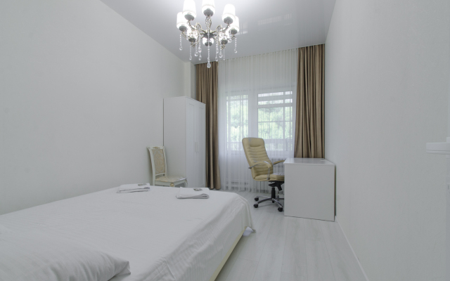 Апартаменты 4 комнатная на заливе