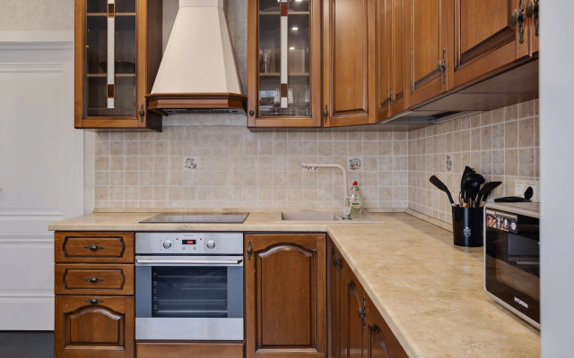 Dobrye Sutki Na Sverdlova Flat