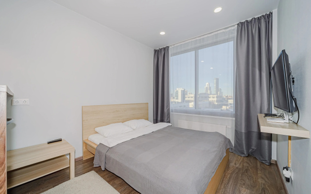 Апартаменты Rooms in Radius Central House с видом на город(11 этаж)