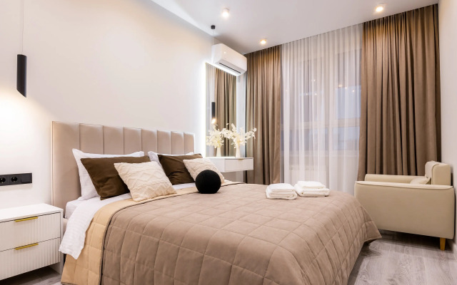 Na Rodionova 178 Flat