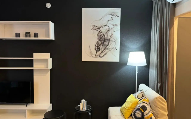Stilnaya Studiya S Kharakterom Flat