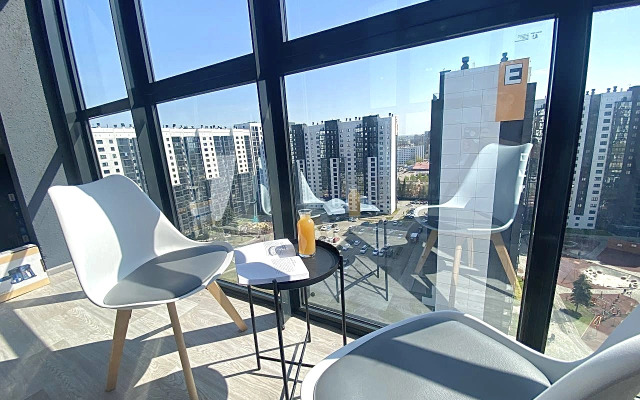 Квартира Поделам с балконом у ЖД вокзала