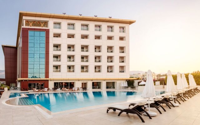 Grand Pasha Kyrenia Hotel