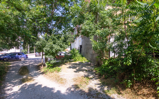 Na Leselidze 10b Guest House