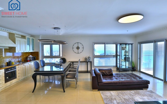 Pentkhaus s vidom na more Apartments