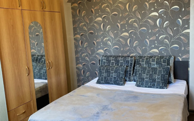 Na Ulitse Shilova 43 Flat