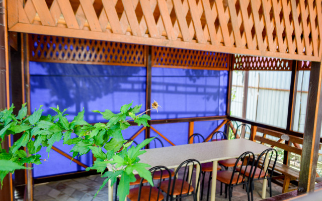V Glukhom pereulke 5 Guest house
