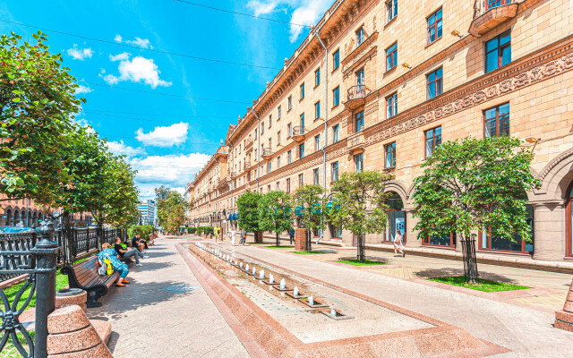 Uluchshennye Na Oktyabryskoy Ploschadi Apartments