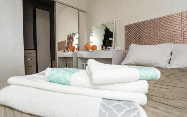 Lyuks Yevrodvushka Konditsioner Flat
