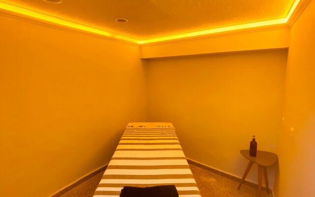 Royal Bosphorus Hotel Spa & Hamam