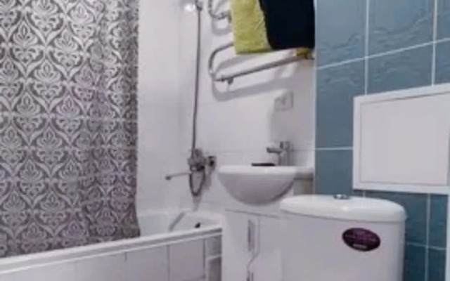 3-kh Komnatnaya Na 5 Mest Flat