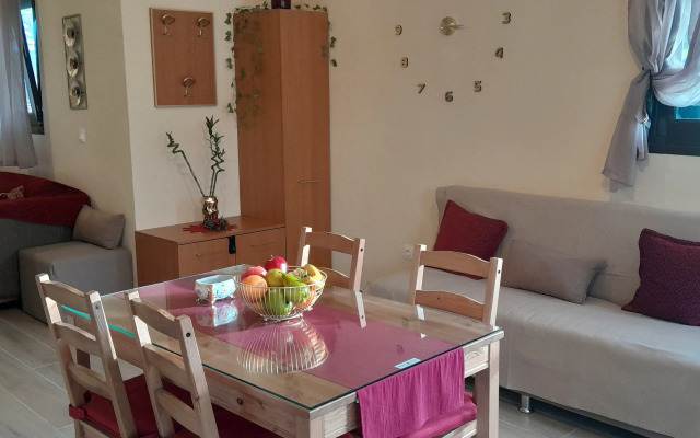 Casa Terra the most quiet hillside area near the airport & beach Apartments