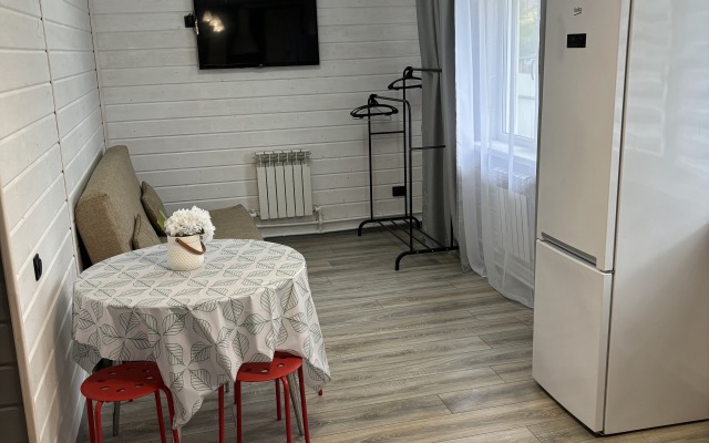 Nedaleko Ot Istoricheskogo Tsentra Guest House
