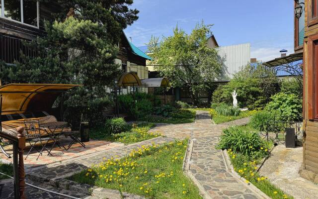 U Reki S Baney V Yelizovo Guest house