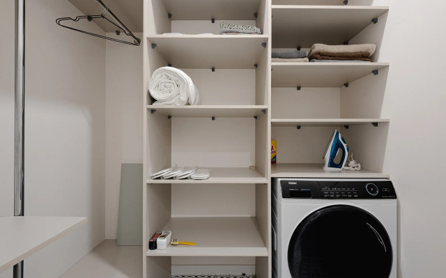Yevro Dvushka S Dizaynerskim Remontom Shosse Entuziastov Flat