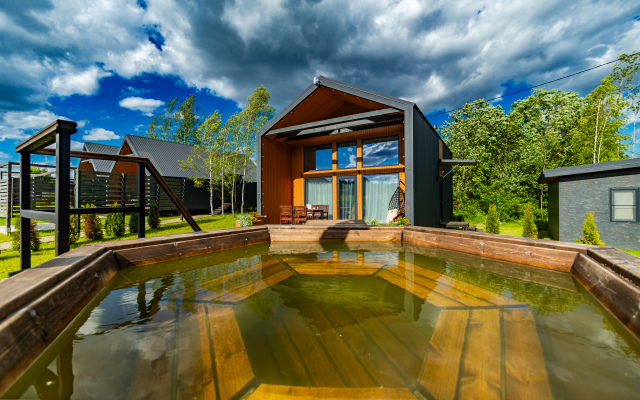 Barnhaus №1 s drovyanoj banej i goryachej kupel'yu, na 7 gostej Private House
