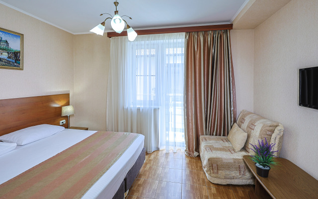 Kiparis Hotel