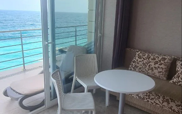 Son U Morya V Palmira Palas Apartments