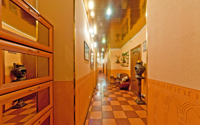 Leo-Lina Mini-Hotel