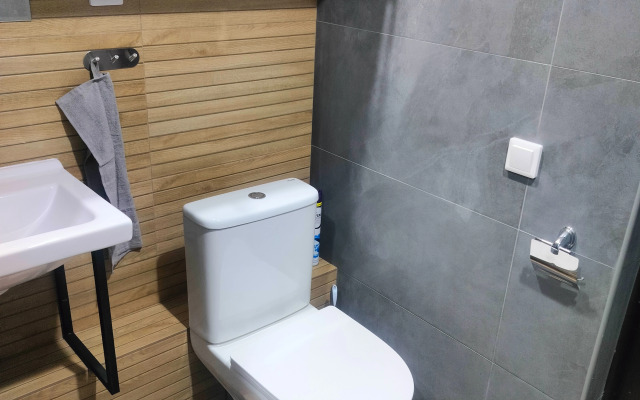 Uyutnaya Studiya Okolo Ozera Apartments