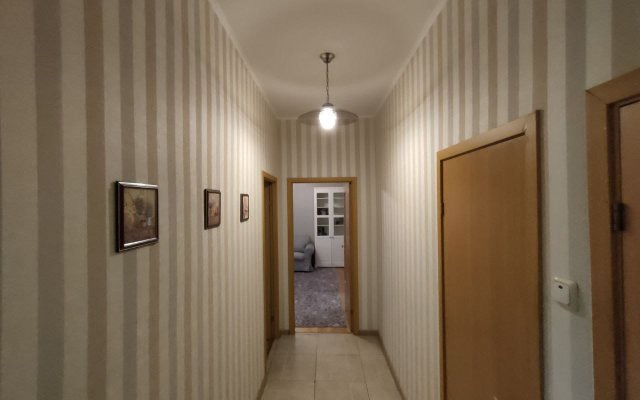 Dostoevskaya 3 Rooms Flat