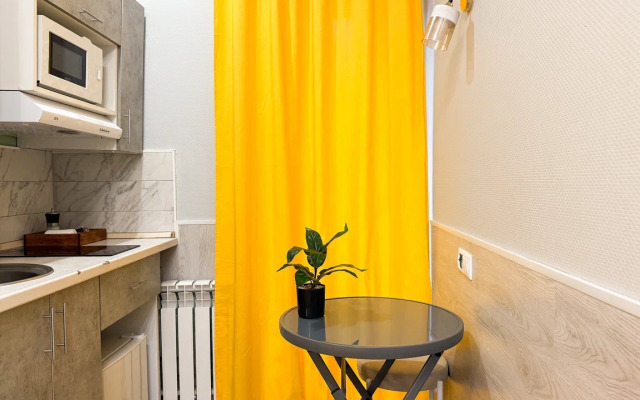 U Metro Varshavskaya Sk10 Apartments