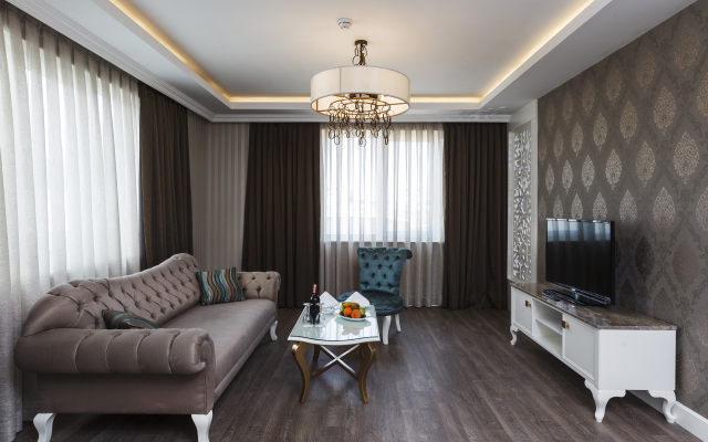 Karmir Resort  & SPA Hotel